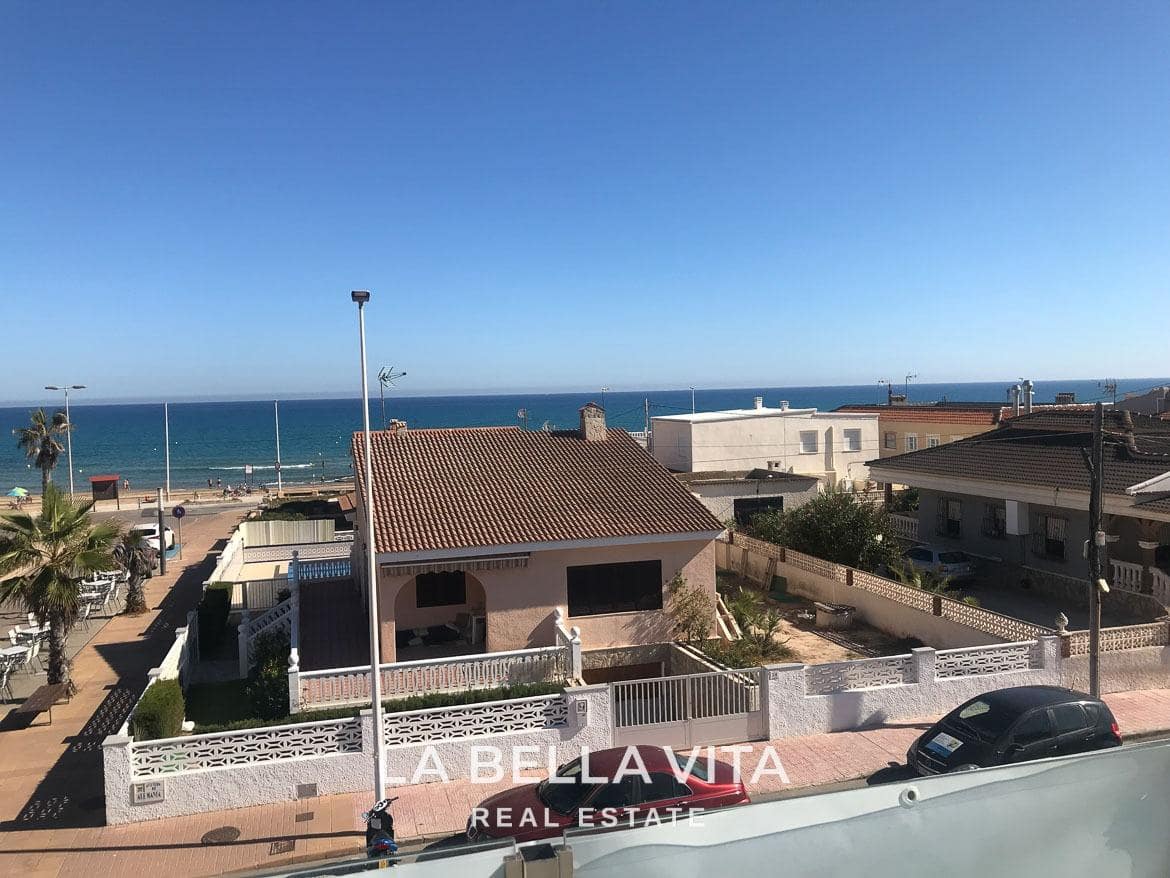 Chalet de 4 habitaciones en La Mata en venta con piscina - 940.000 € (Ref: 8193865)