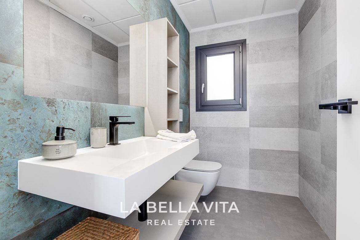 Chalet de 4 habitaciones en La Mata en venta con piscina - 940.000 € (Ref: 8193865)