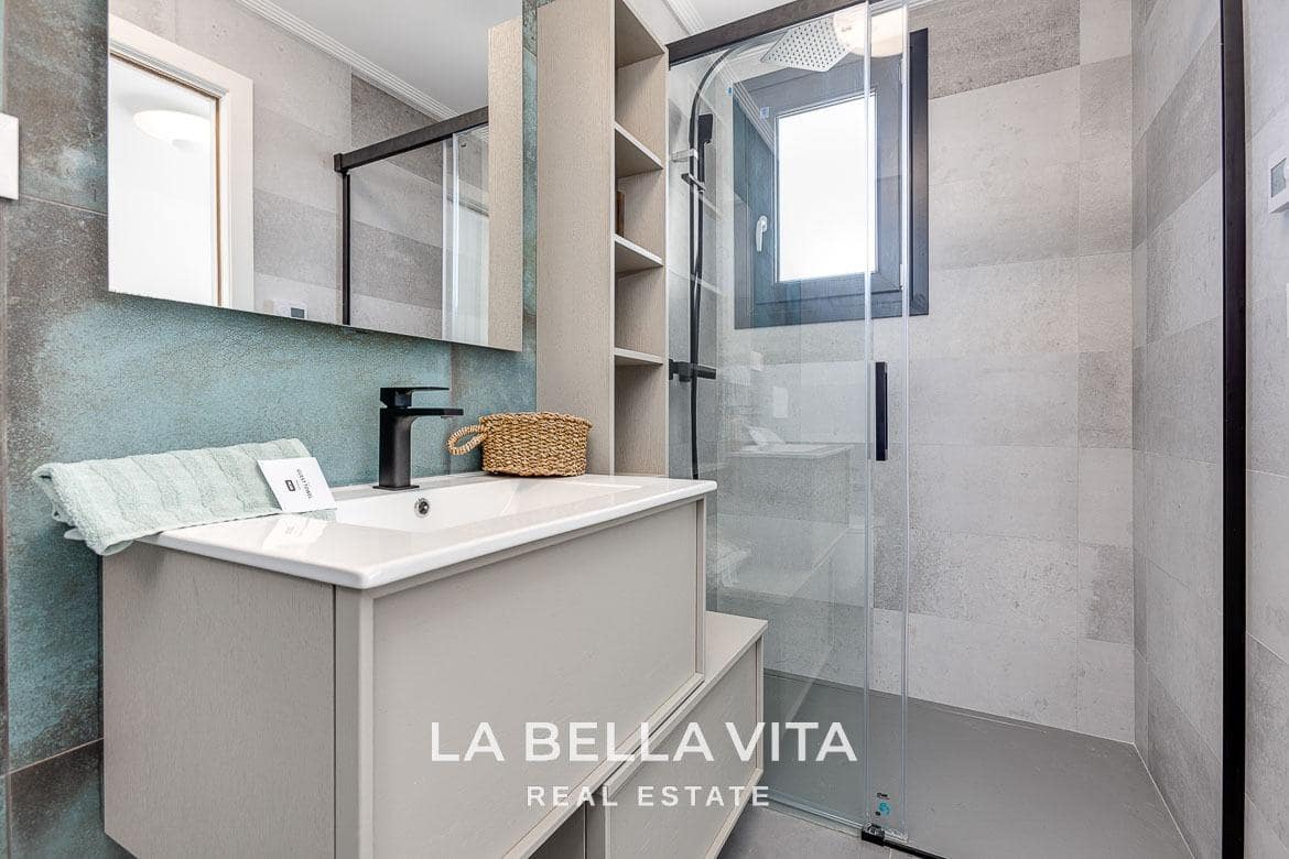 Chalet de 4 habitaciones en La Mata en venta con piscina - 940.000 € (Ref: 8193865)