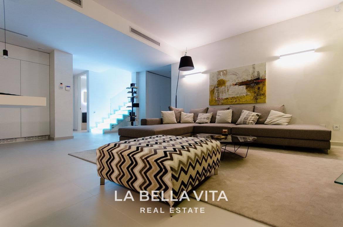 4 soveværelse Villa til salg i Campoamor med swimmingpool - € 1.600.000 (Ref: 8202925)