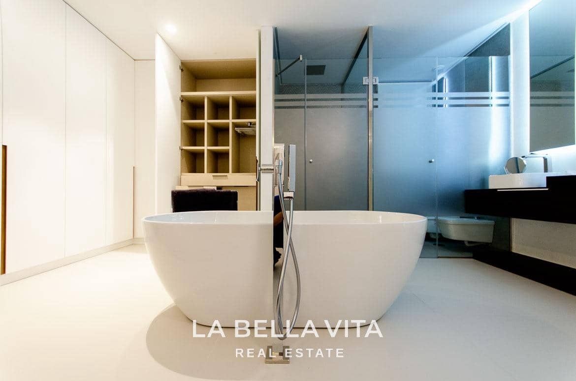 4 soveværelse Villa til salg i Campoamor med swimmingpool - € 1.600.000 (Ref: 8202925)