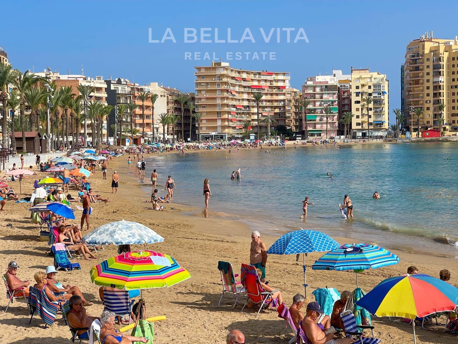 3 soverom Villa til salgs i Torrevieja med svømmebasseng - € 690 000 (Ref: 8251631)