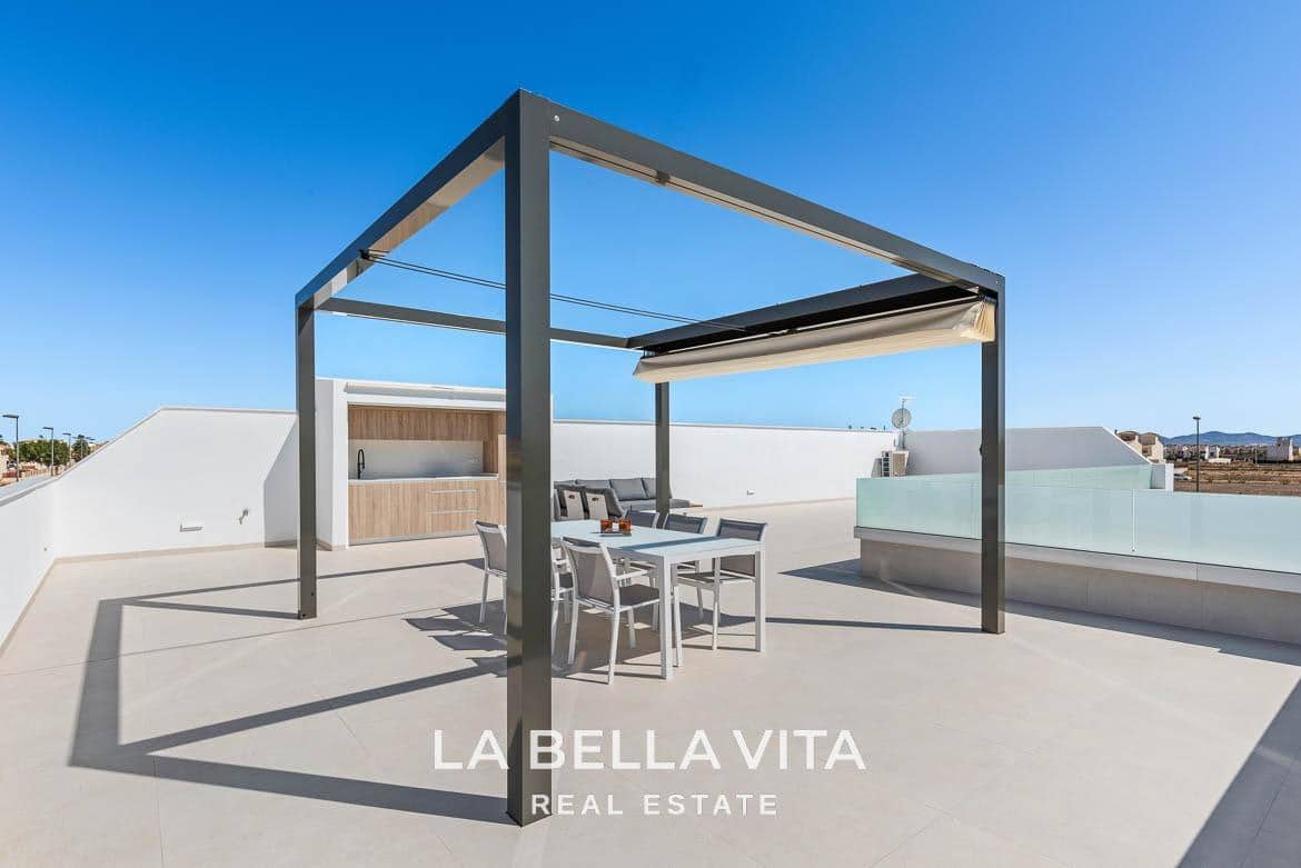 3 slaapkamer Villa te koop in Los Alcazares met zwembad garage - € 579.000 (Ref: 8252105)