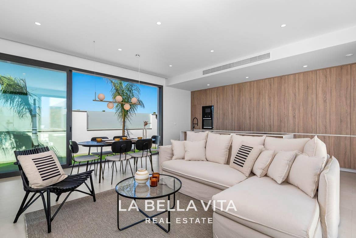 3 slaapkamer Villa te koop in Los Alcazares met zwembad garage - € 579.000 (Ref: 8252105)