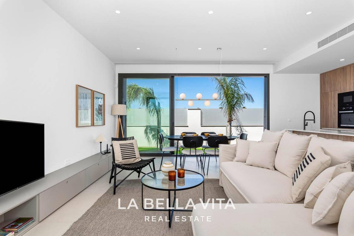 3 slaapkamer Villa te koop in Los Alcazares met zwembad garage - € 579.000 (Ref: 8252105)