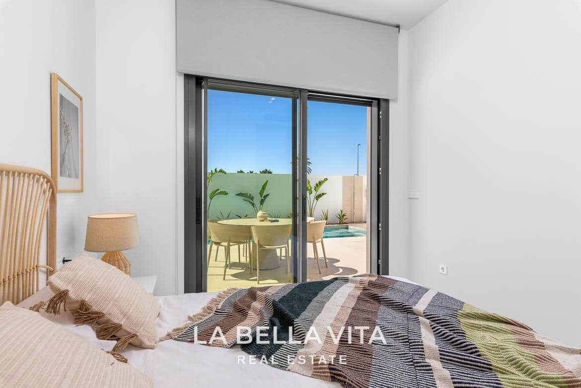 3 slaapkamer Villa te koop in Los Alcazares met zwembad garage - € 579.000 (Ref: 8252105)