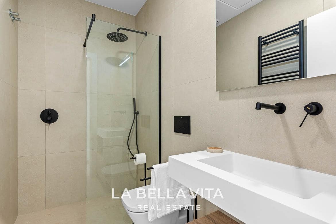 3 slaapkamer Villa te koop in Los Alcazares met zwembad garage - € 579.000 (Ref: 8252105)