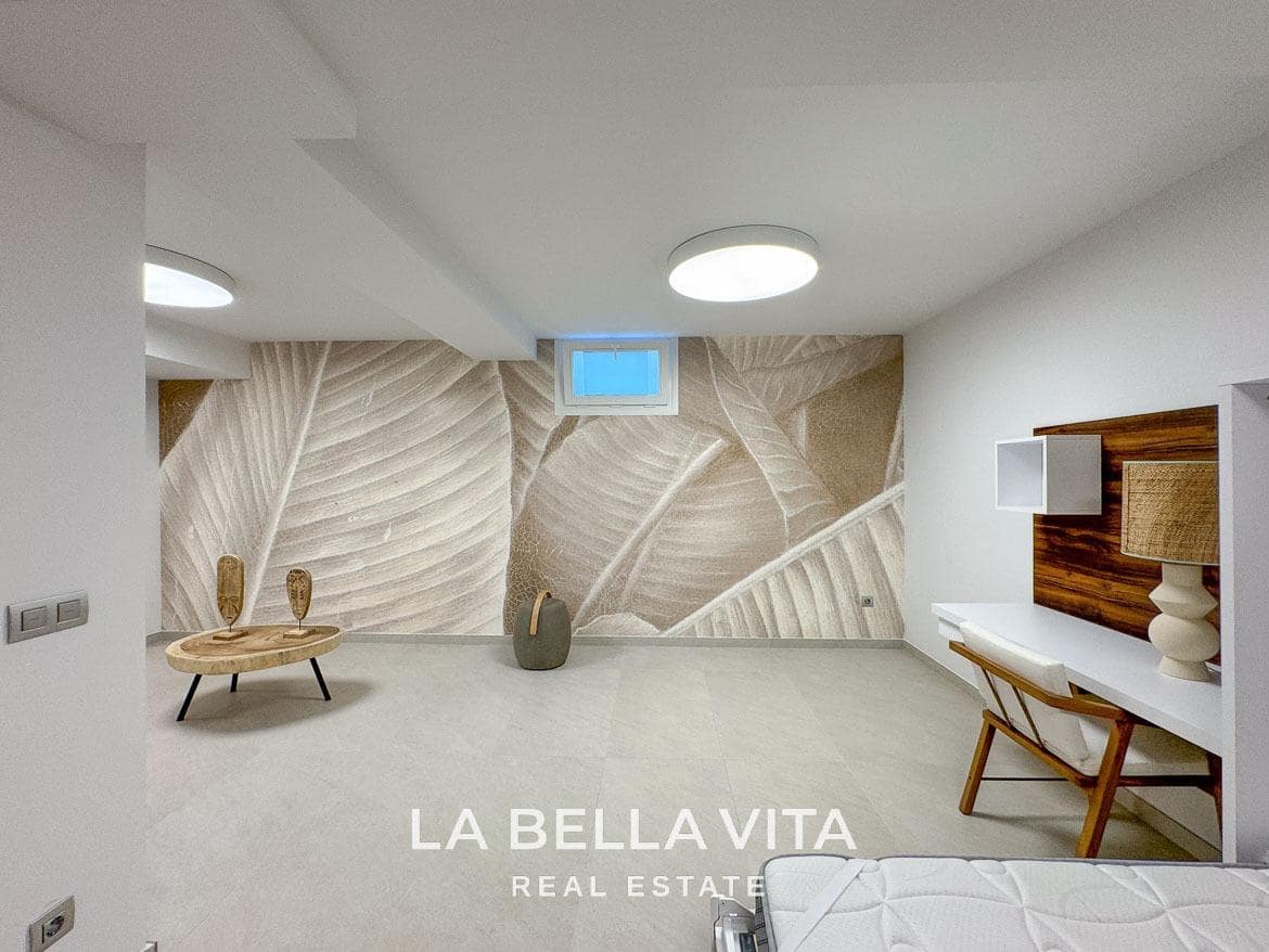 4 soveværelse Villa til salg i Dona Pepa med swimmingpool - € 549.000 (Ref: 8252106)