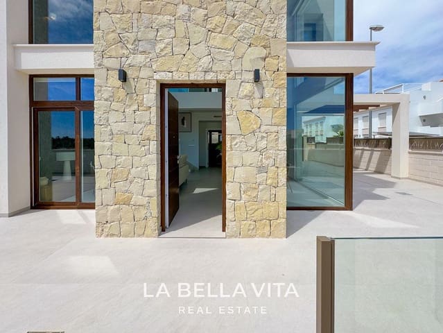 4 Zimmer Villa zu verkaufen in Doña Pepa, Rojales mit Pool - 549.000 € (Ref: 8252106)