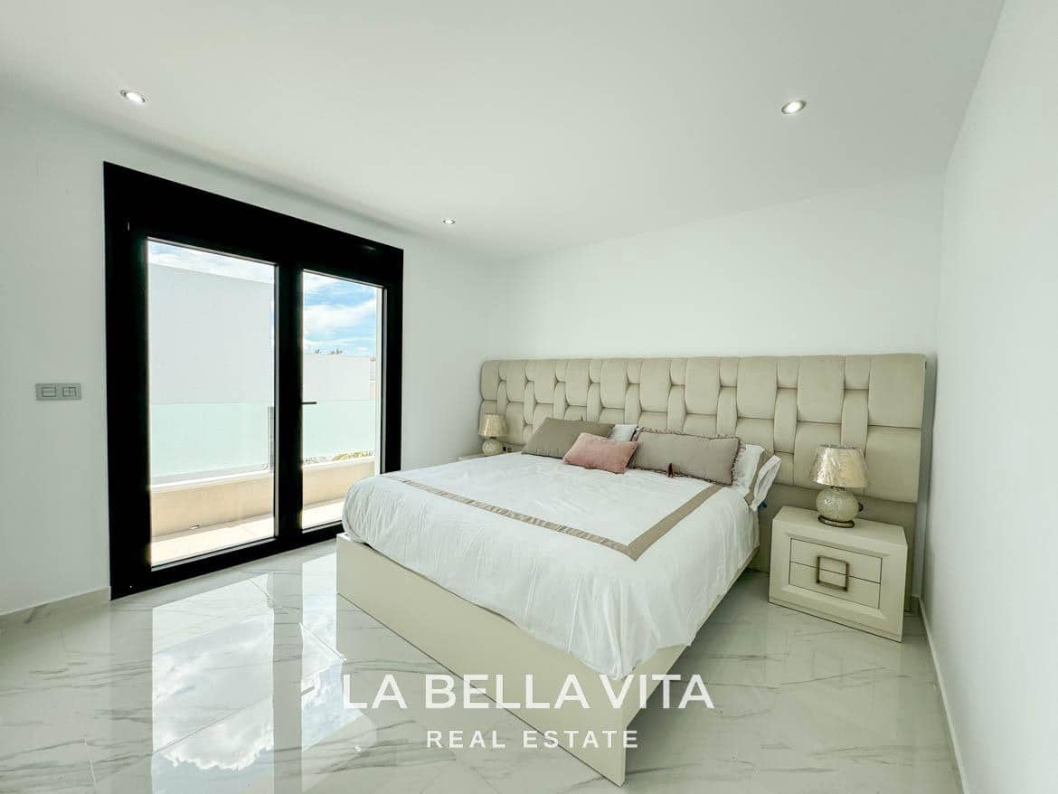 3 bedroom Villa for sale in Dolores with pool - € 355,000 (Ref: 8395110)