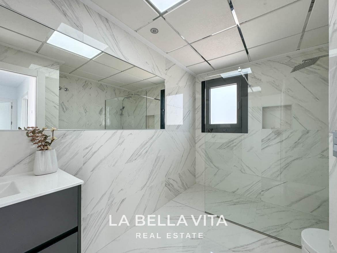 3 bedroom Villa for sale in Dolores with pool - € 355,000 (Ref: 8395110)