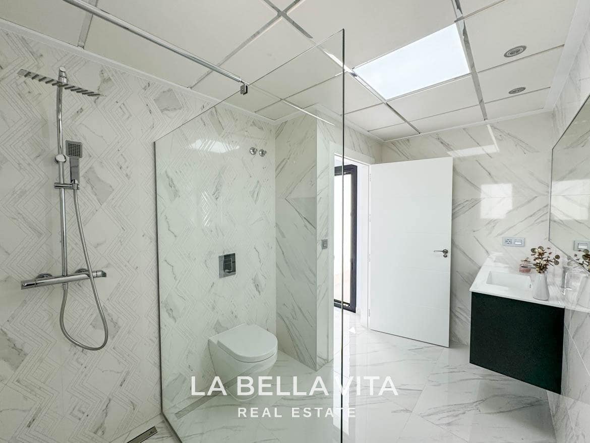 3 bedroom Villa for sale in Dolores with pool - € 355,000 (Ref: 8395110)