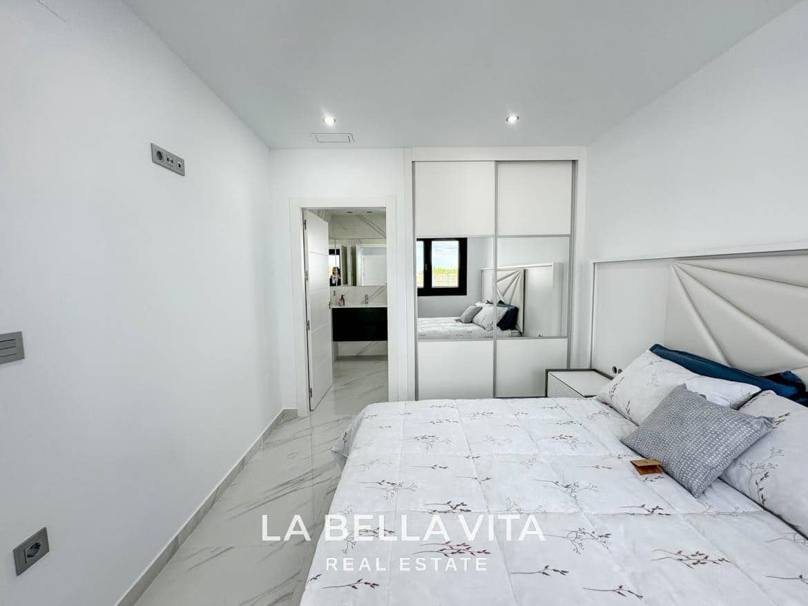 3 bedroom Villa for sale in Dolores with pool - € 355,000 (Ref: 8395110)