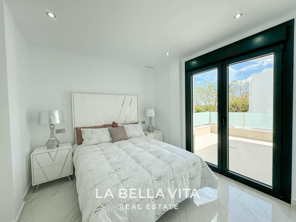 3 bedroom Villa for sale in Dolores with pool - € 355,000 (Ref: 8395110)