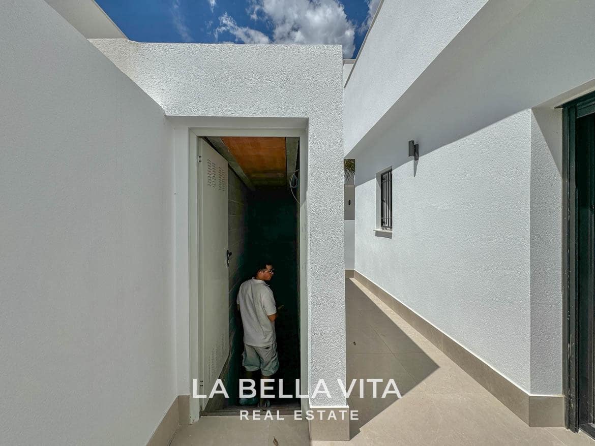 3 bedroom Villa for sale in Dolores with pool - € 355,000 (Ref: 8395110)