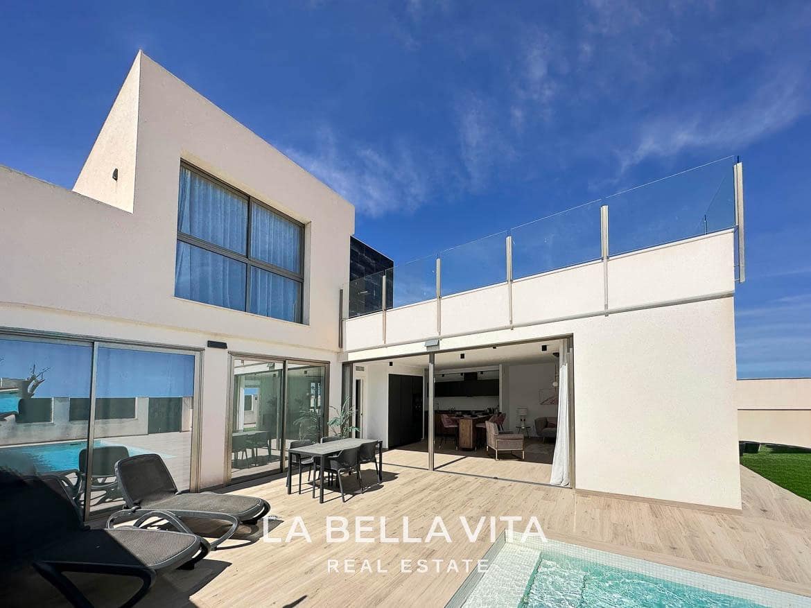 4 soveværelse Villa til salg i Los Belones med swimmingpool garage - € 550.000 (Ref: 8440698)