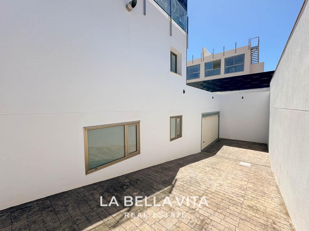 4 soveværelse Villa til salg i Los Belones med swimmingpool garage - € 550.000 (Ref: 8440698)