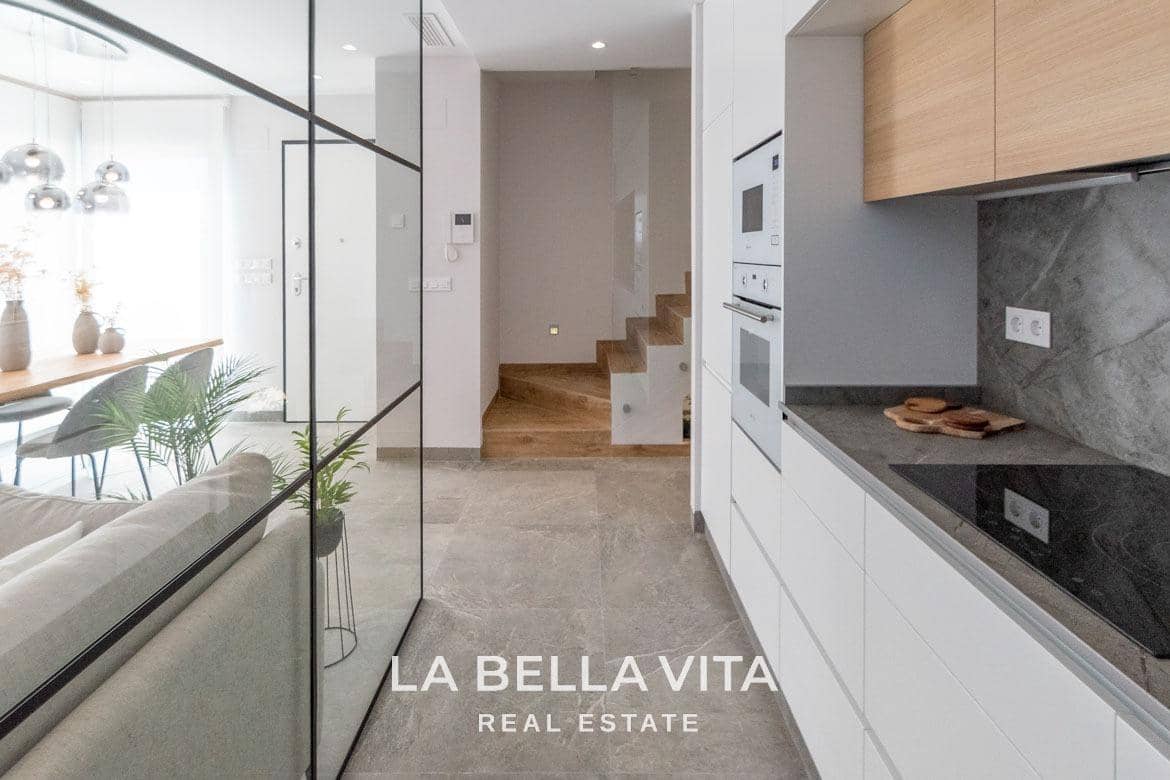 3 soveværelse Villa til salg i Pilar de la Horadada med swimmingpool - € 519.900 (Ref: 8440699)