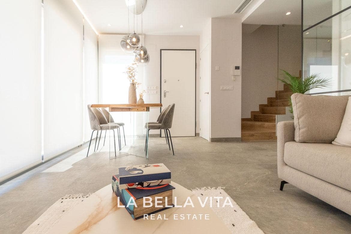 3 soveværelse Villa til salg i Pilar de la Horadada med swimmingpool - € 519.900 (Ref: 8440699)