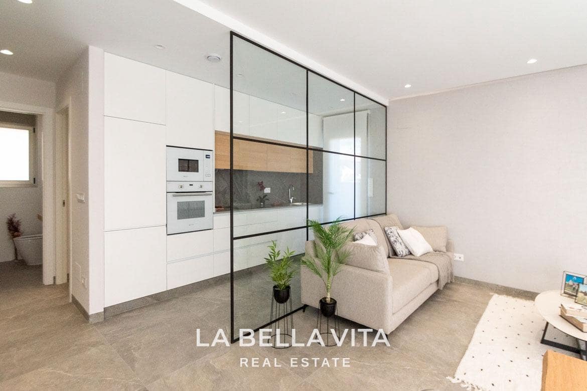 3 soveværelse Villa til salg i Pilar de la Horadada med swimmingpool - € 519.900 (Ref: 8440699)