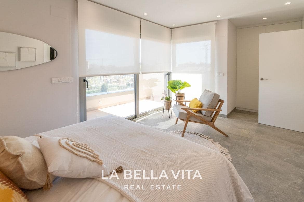 3 soveværelse Villa til salg i Pilar de la Horadada med swimmingpool - € 519.900 (Ref: 8440699)