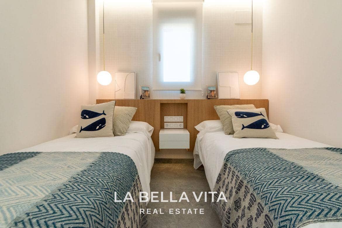 3 soveværelse Villa til salg i Pilar de la Horadada med swimmingpool - € 519.900 (Ref: 8440699)