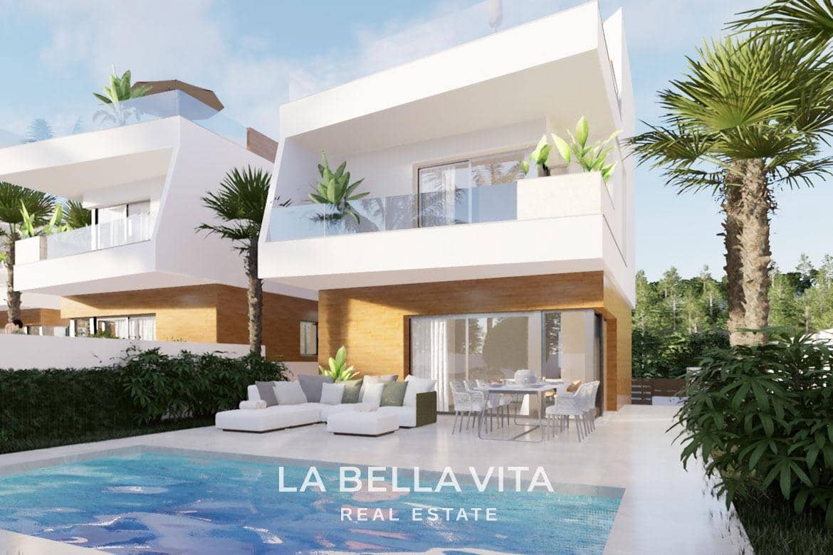 3 soveværelse Villa til salg i Pilar de la Horadada med swimmingpool - € 519.900 (Ref: 8440699)