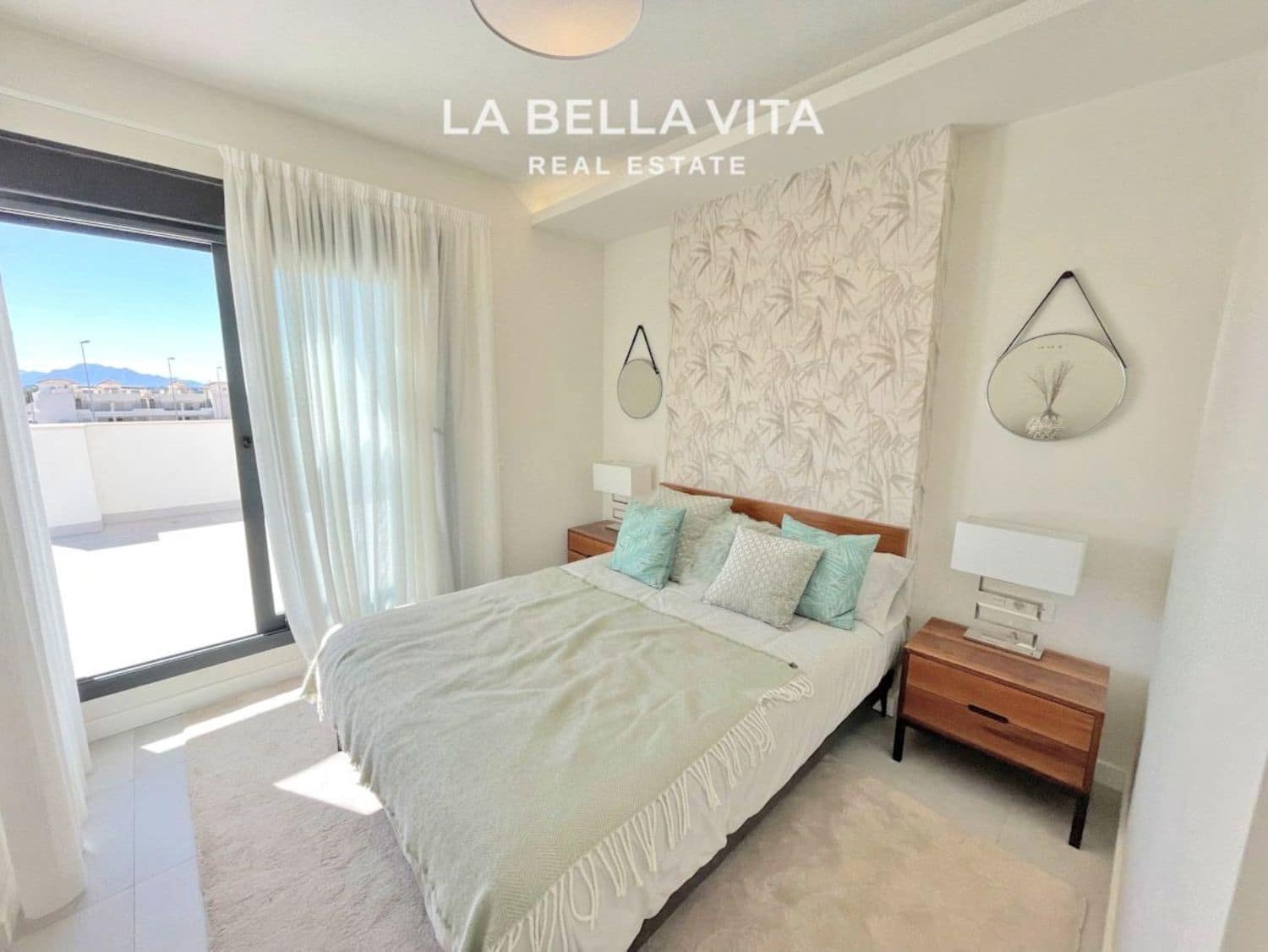 3 soveværelse Villa til salg i Daya Nueva med swimmingpool - € 345.500 (Ref: 8514726)