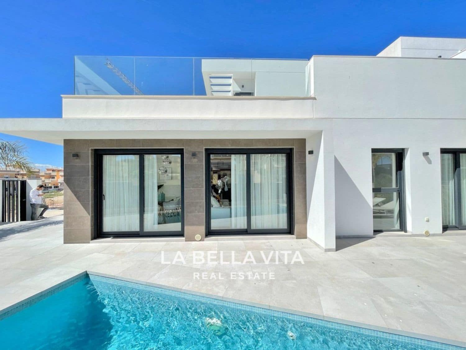 3 soveværelse Villa til salg i Daya Nueva med swimmingpool - € 345.500 (Ref: 8514726)