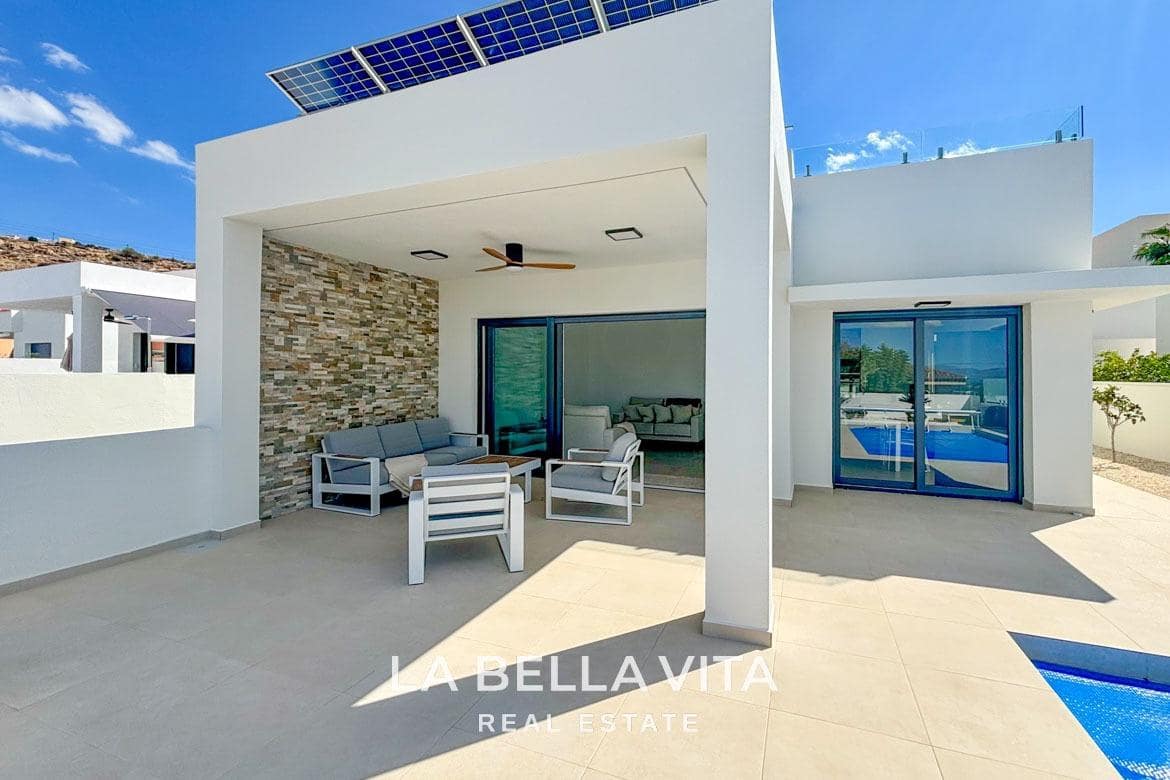 3 soverom Villa til salgs i Benijofar med svømmebasseng - € 478 730 (Ref: 8605437)