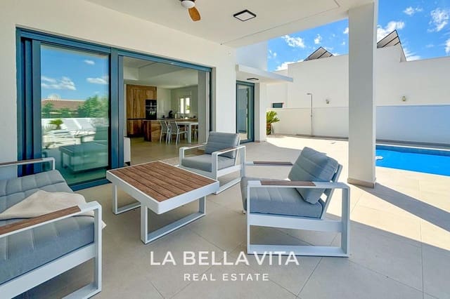 3 Zimmer Villa zu verkaufen in Benijófar mit Pool - 478.730 € (Ref: 8605437)