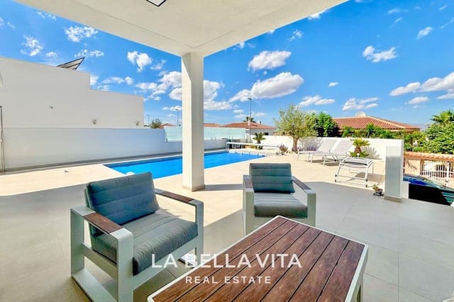 3 Zimmer Villa zu verkaufen in Benijófar mit Pool - 478.730 € (Ref: 8605437)