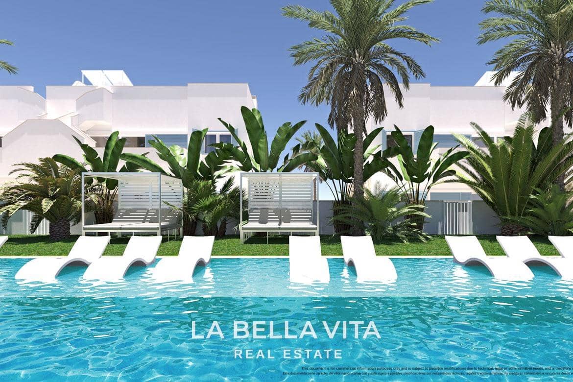 3 chambre Bungalow à vendre à Pilar de la Horadada avec piscine garage - 385 000 € (Ref: 8666224)