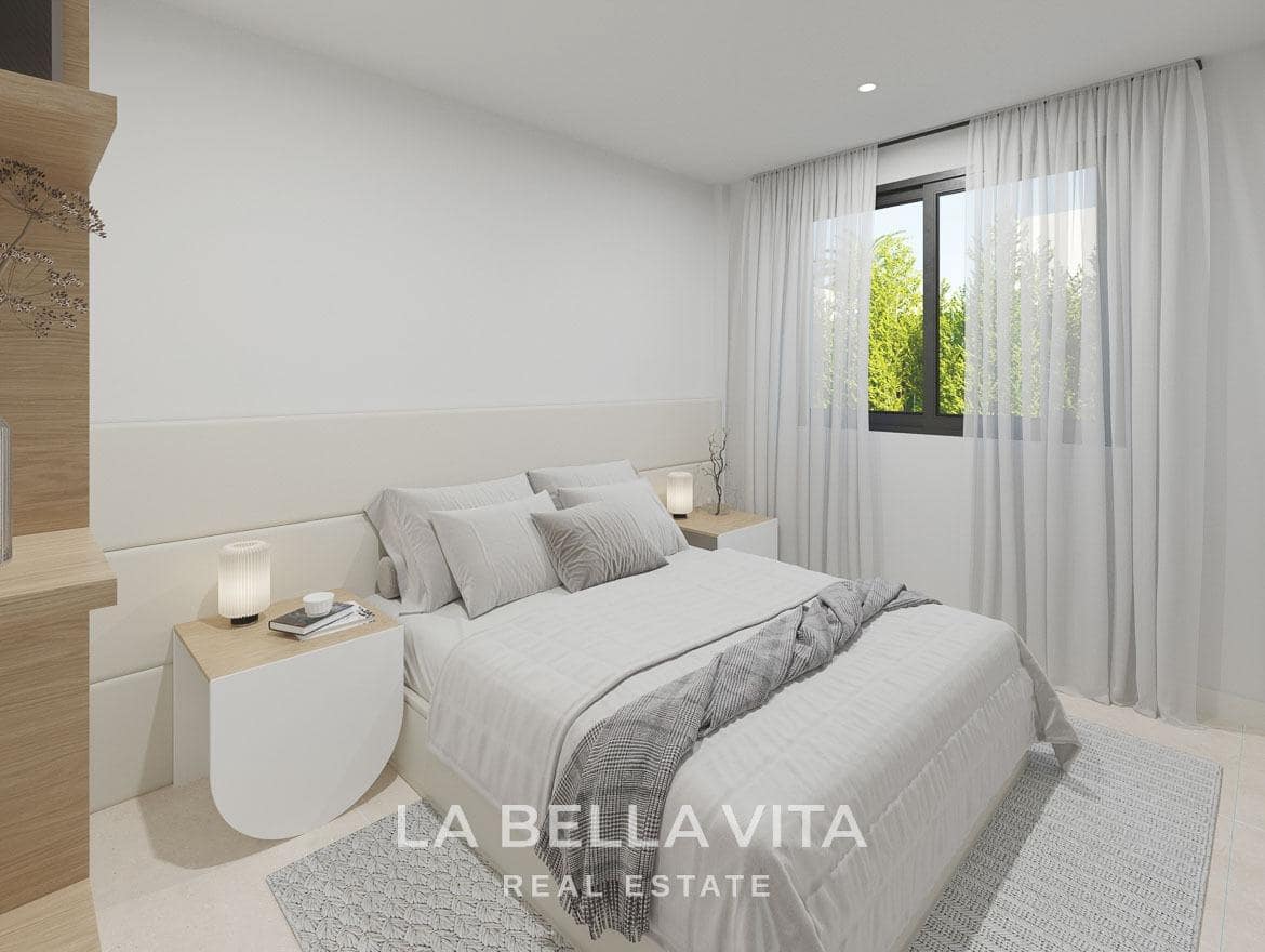 Chalet de 3 habitaciones en Los Montesinos en venta con piscina - 499.000 € (Ref: 8666229)