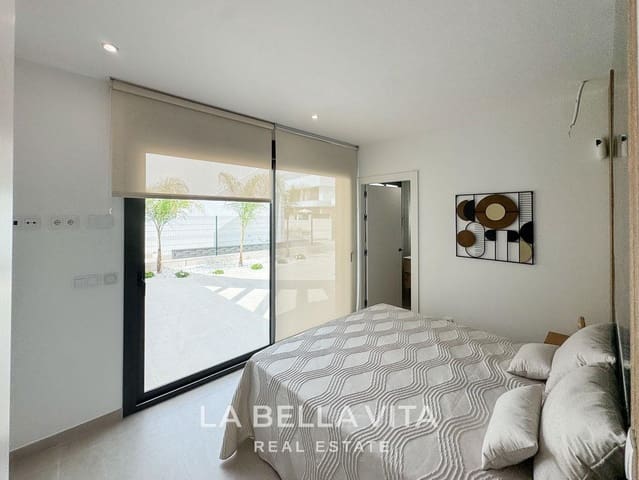 3 bedroom Villa for sale in Los Montesinos with pool - € 499,000 (Ref: 8666229)