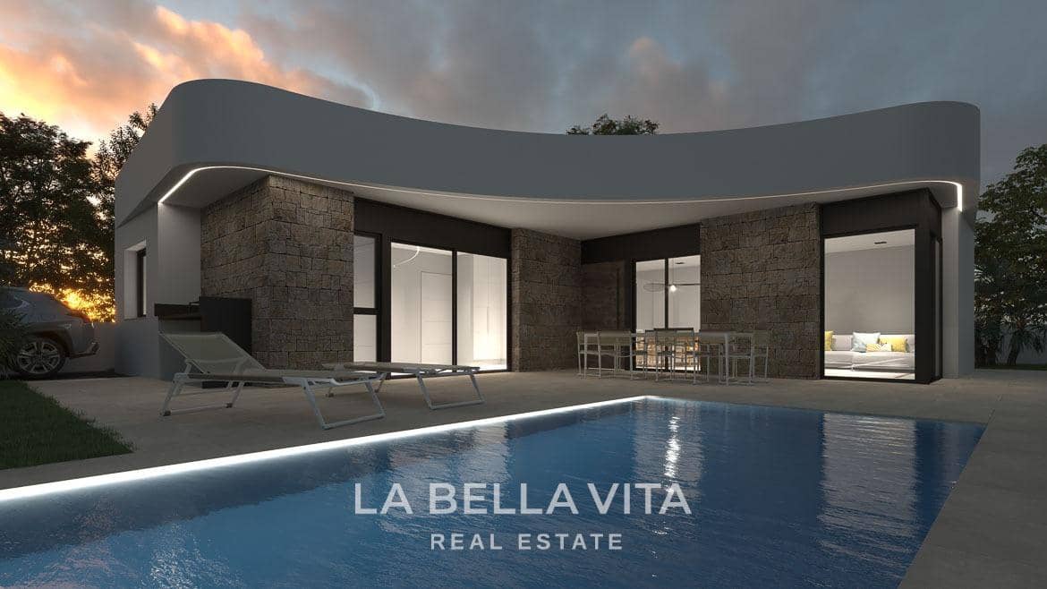 Chalet de 3 habitaciones en Los Montesinos en venta con piscina - 499.000 € (Ref: 8666229)