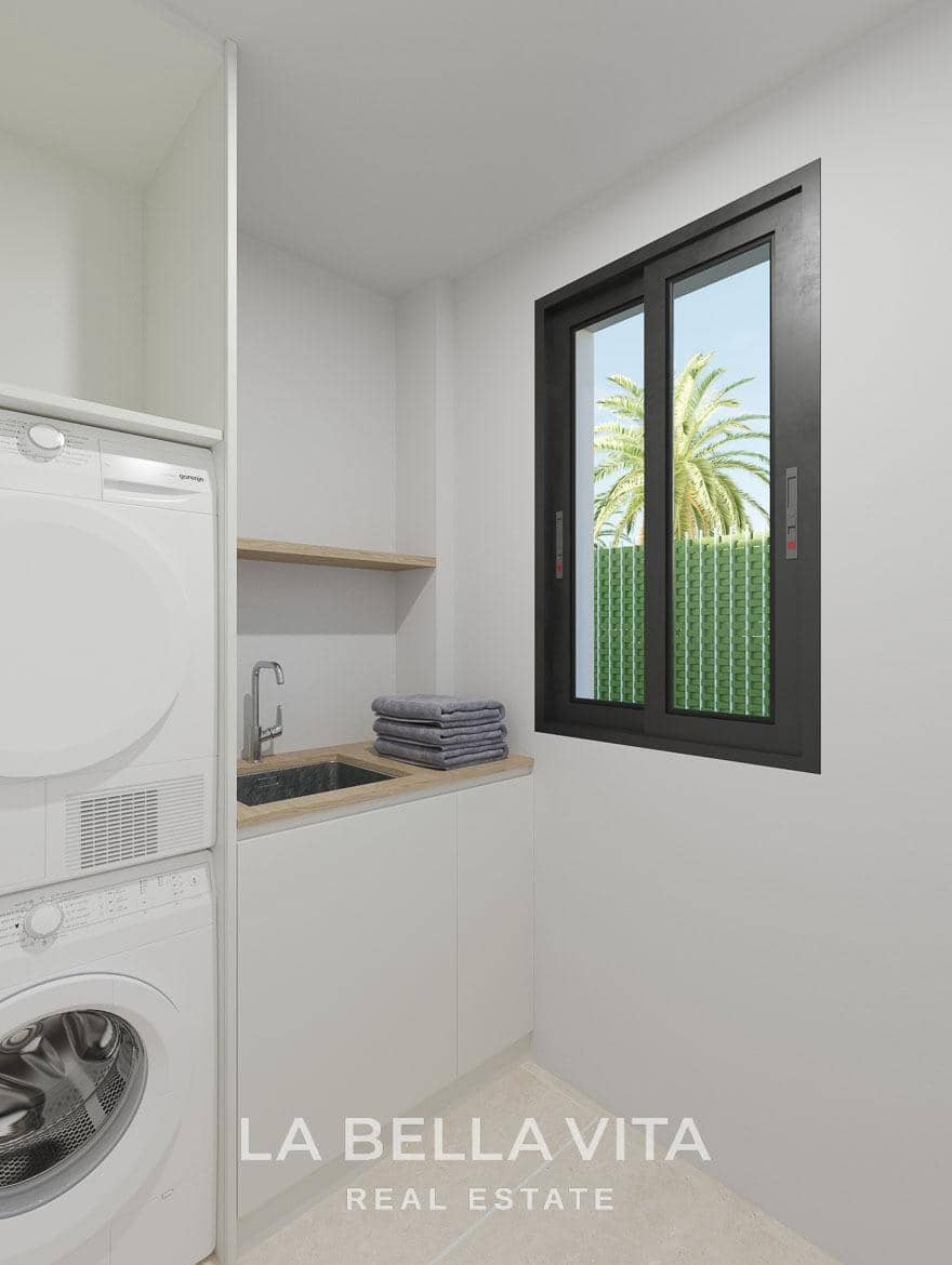 Chalet de 3 habitaciones en Los Montesinos en venta con piscina - 499.000 € (Ref: 8666229)
