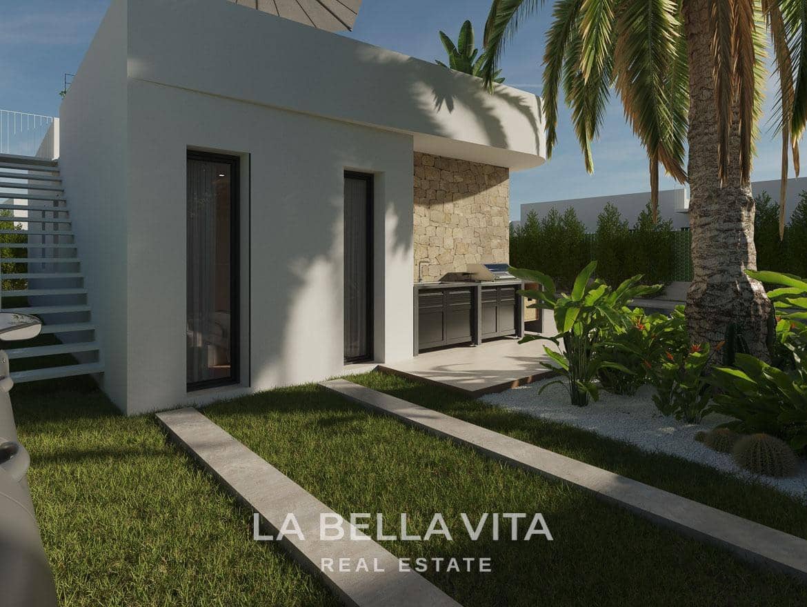 Chalet de 3 habitaciones en Los Montesinos en venta con piscina - 499.000 € (Ref: 8666229)