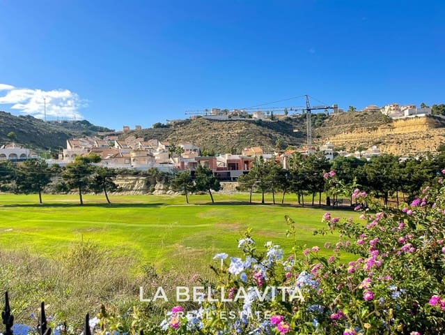 3 makuuhuone Huvila myytävänä paikassa Ciudad Quesada, Rojales mukana uima-altaan - 680 000 € (Ref: 8714638)