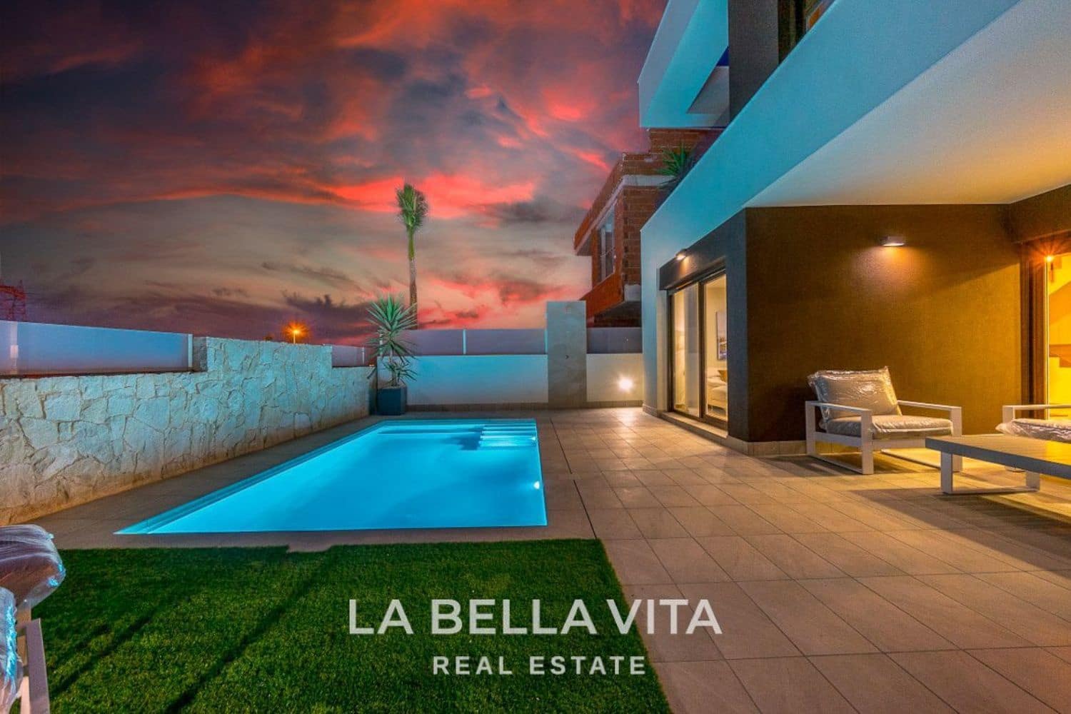 3 soveværelse Villa til salg i Ciudad Quesada med swimmingpool - € 629.000 (Ref: 8714640)