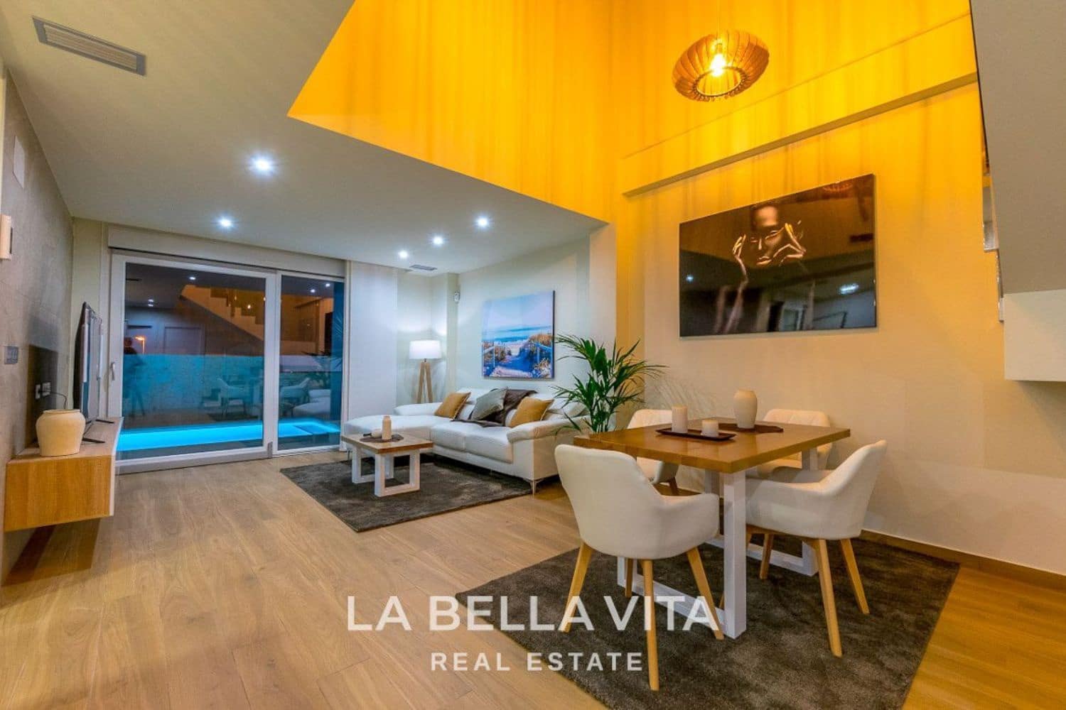 3 soveværelse Villa til salg i Ciudad Quesada med swimmingpool - € 629.000 (Ref: 8714640)