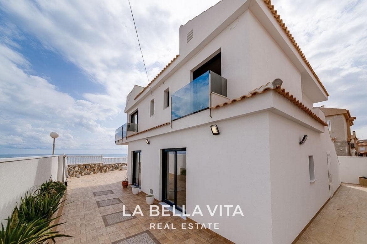 4 soveværelse Villa til salg i La Mata med swimmingpool - € 990.000 (Ref: 8714646)