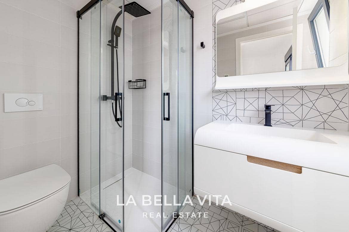 4 soveværelse Villa til salg i La Mata med swimmingpool - € 990.000 (Ref: 8714646)