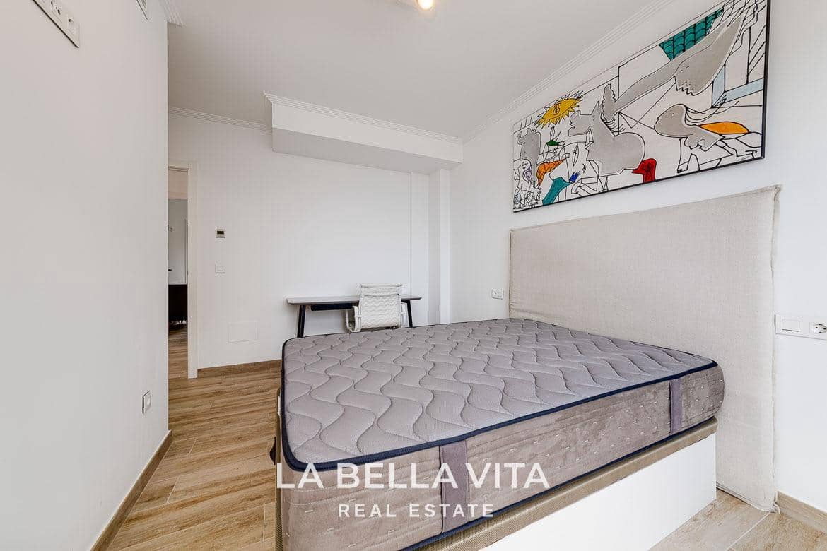 4 soveværelse Villa til salg i La Mata med swimmingpool - € 990.000 (Ref: 8714646)