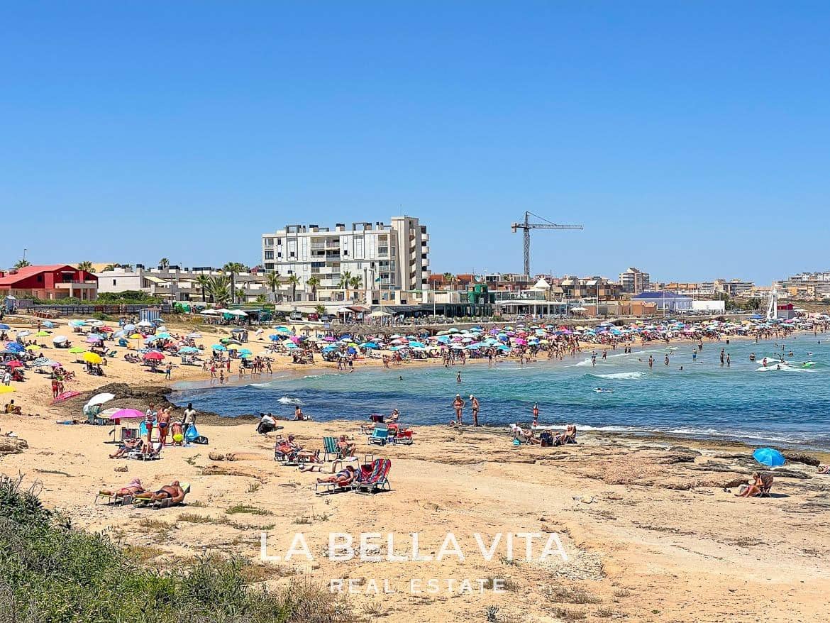 4 soveværelse Villa til salg i La Mata med swimmingpool - € 990.000 (Ref: 8714646)