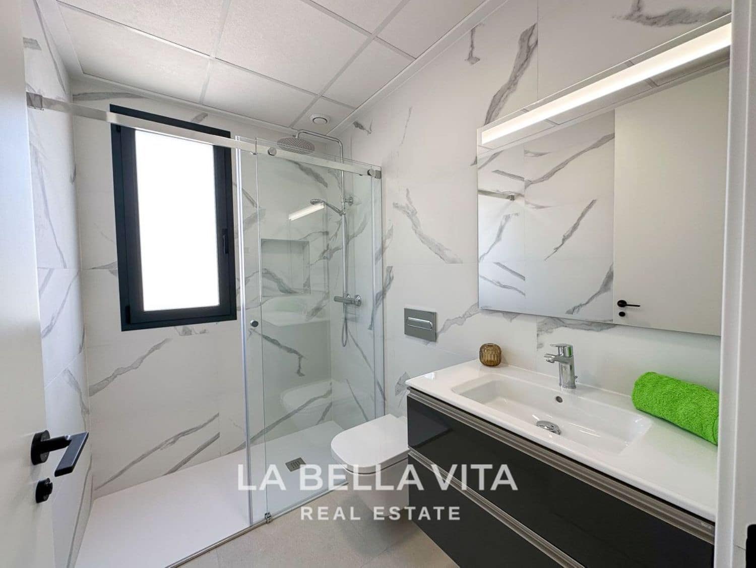 5 slaapkamer Villa te koop in Guardamar del Segura met zwembad - € 507.000 (Ref: 8714664)