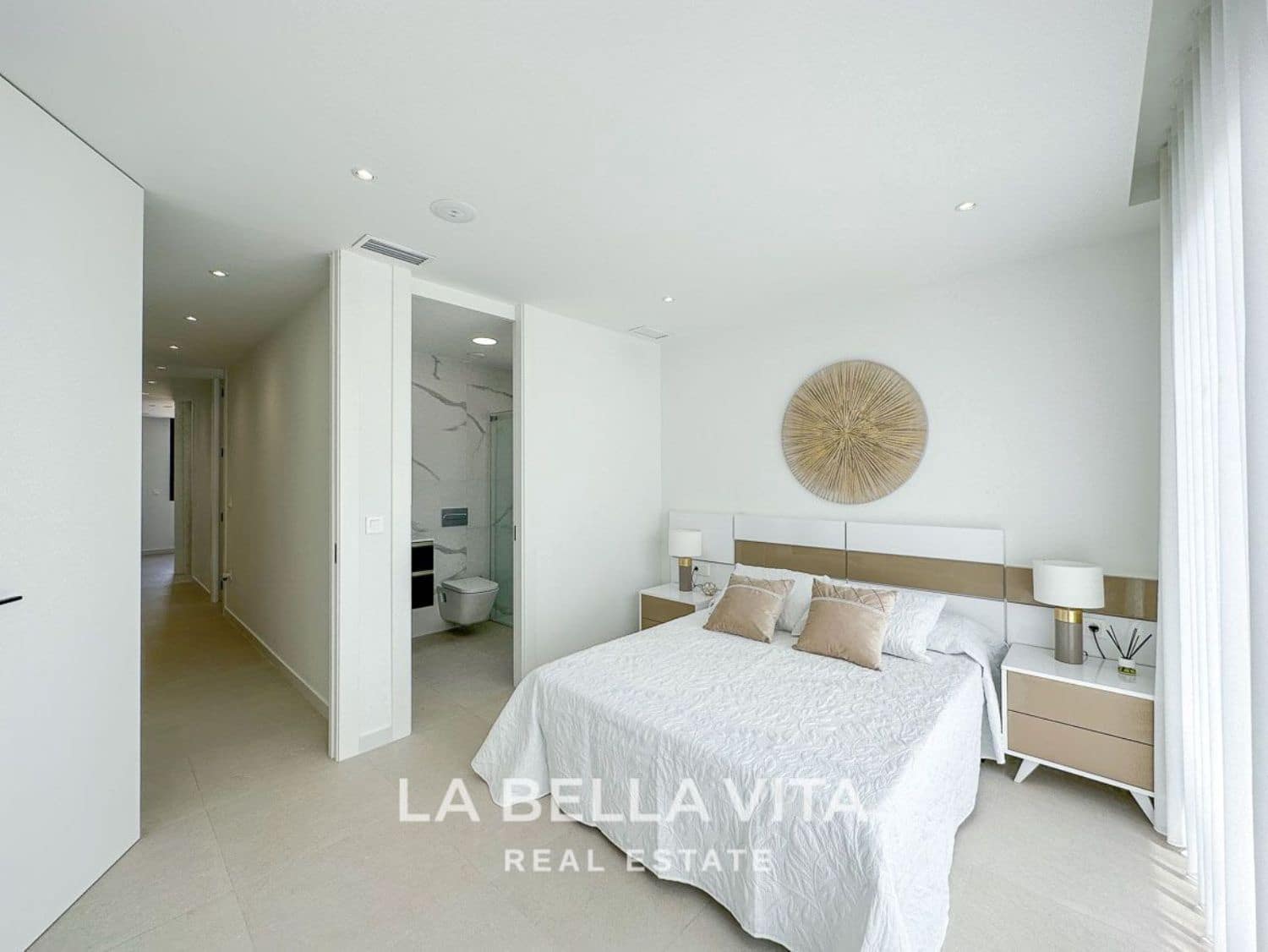 5 slaapkamer Villa te koop in Guardamar del Segura met zwembad - € 507.000 (Ref: 8714664)