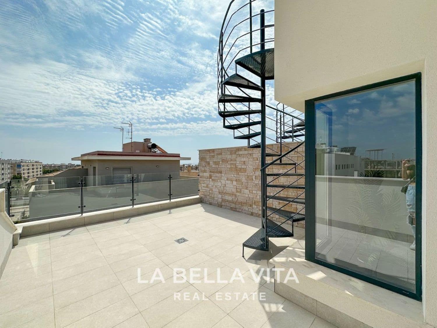 5 slaapkamer Villa te koop in Guardamar del Segura met zwembad - € 507.000 (Ref: 8714664)