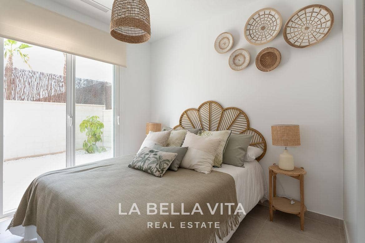 3 soveværelse Villa til salg i Pilar de la Horadada med swimmingpool - € 439.000 (Ref: 8814466)