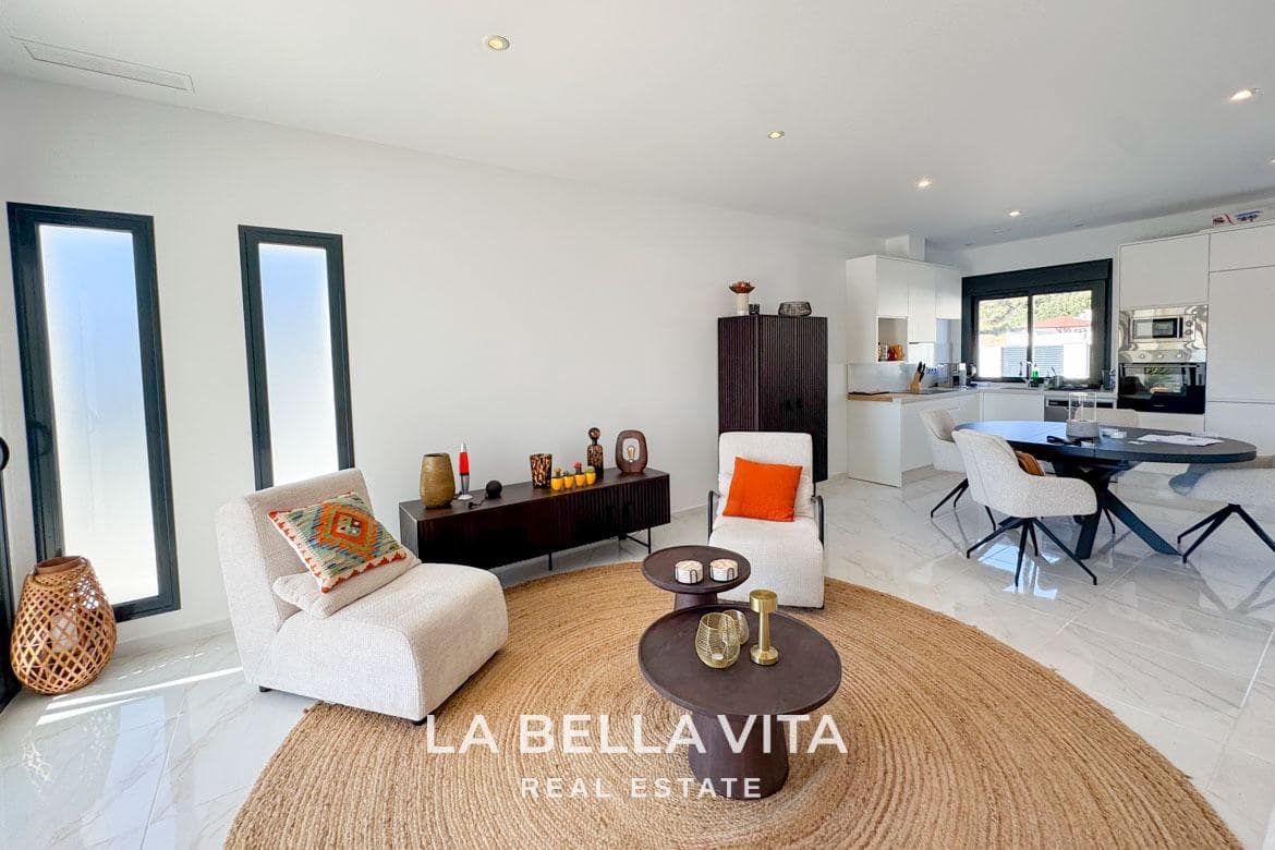 3 soveværelse Villa til salg i Pinar de Campoverde med swimmingpool - € 431.500 (Ref: 8817873)